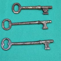 Vintage Skeleton Keys Solid Barrel Antique Approx 3.25&quot; Long Steel Lot Of 3 - $13.49