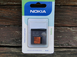 Genuine Nokia Battery BL-6P 830mAh NOS - $197.38 MXN