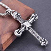 Mens Vintage Silver Cross Pendant Necklace Religious Christian Jewelry Chain 24&quot; - £9.46 GBP
