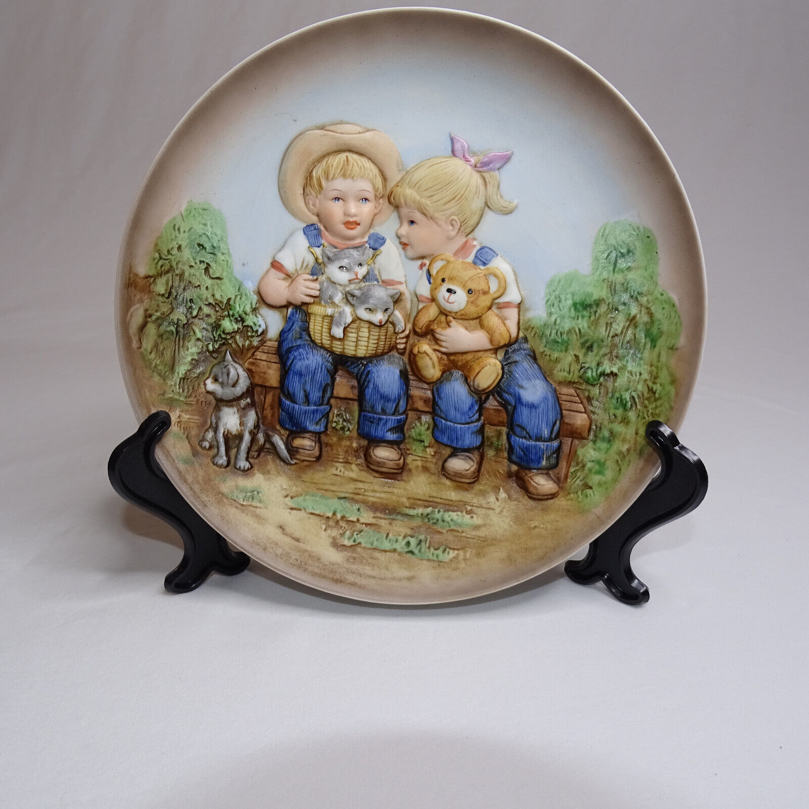 VINTAGE DENIM DAYS COLLECTORS PLATE BY HOMCO  1985 Colorful Detailed Plate Nice - $10.70