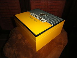 ashtray made by Byron in original  box with humidor image 6
