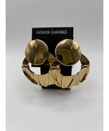 Fashion Design Earring for Women - Gold Plated - $5.77 CAD