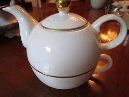 VINTAGE Royale Stratford ENGLAND NESTING TEAPOT WITH CUP GOLD RIM ORIGINAL - £42.64 GBP