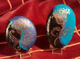 Rhapsody in Blue Hand Painted Set of 2 Garden Baskets Gifts Paperweight ... - $11.99