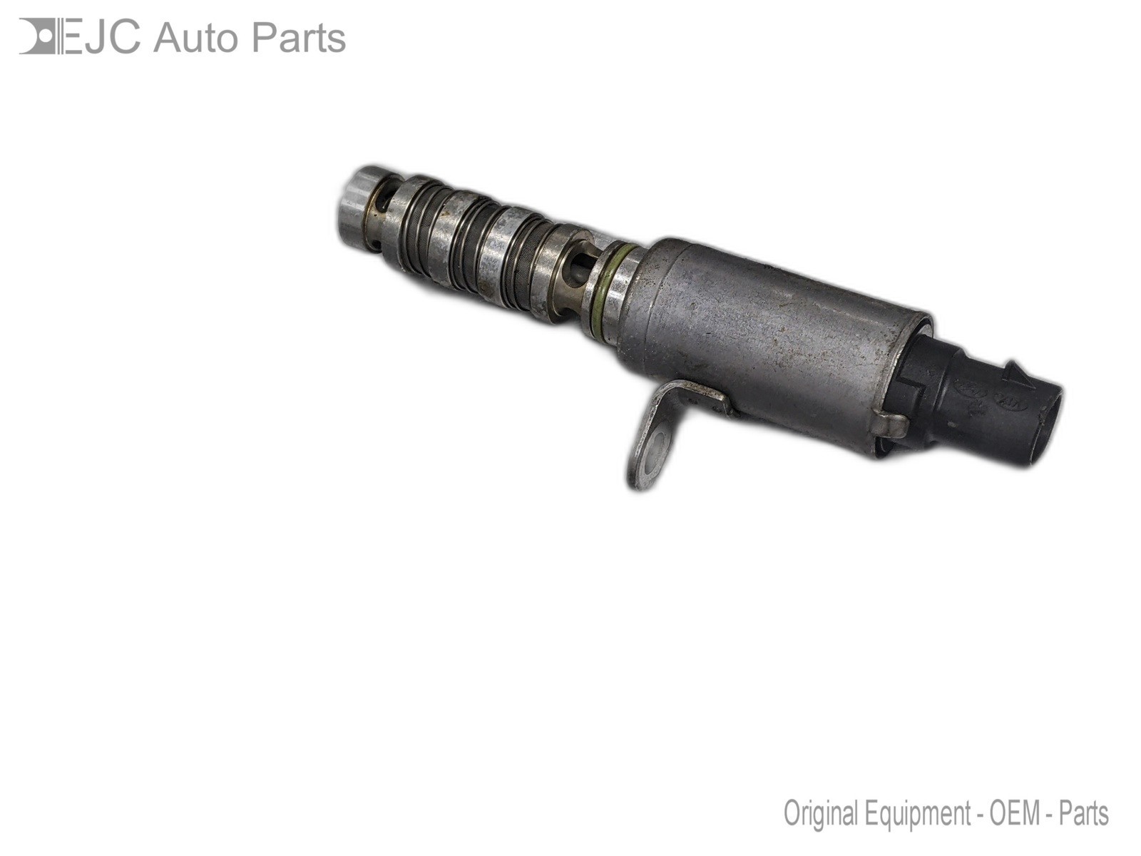 Intake Variable Valve Timing Solenoid 16-18 Hyundai Tucson 2.0 243552E10... - $19.75