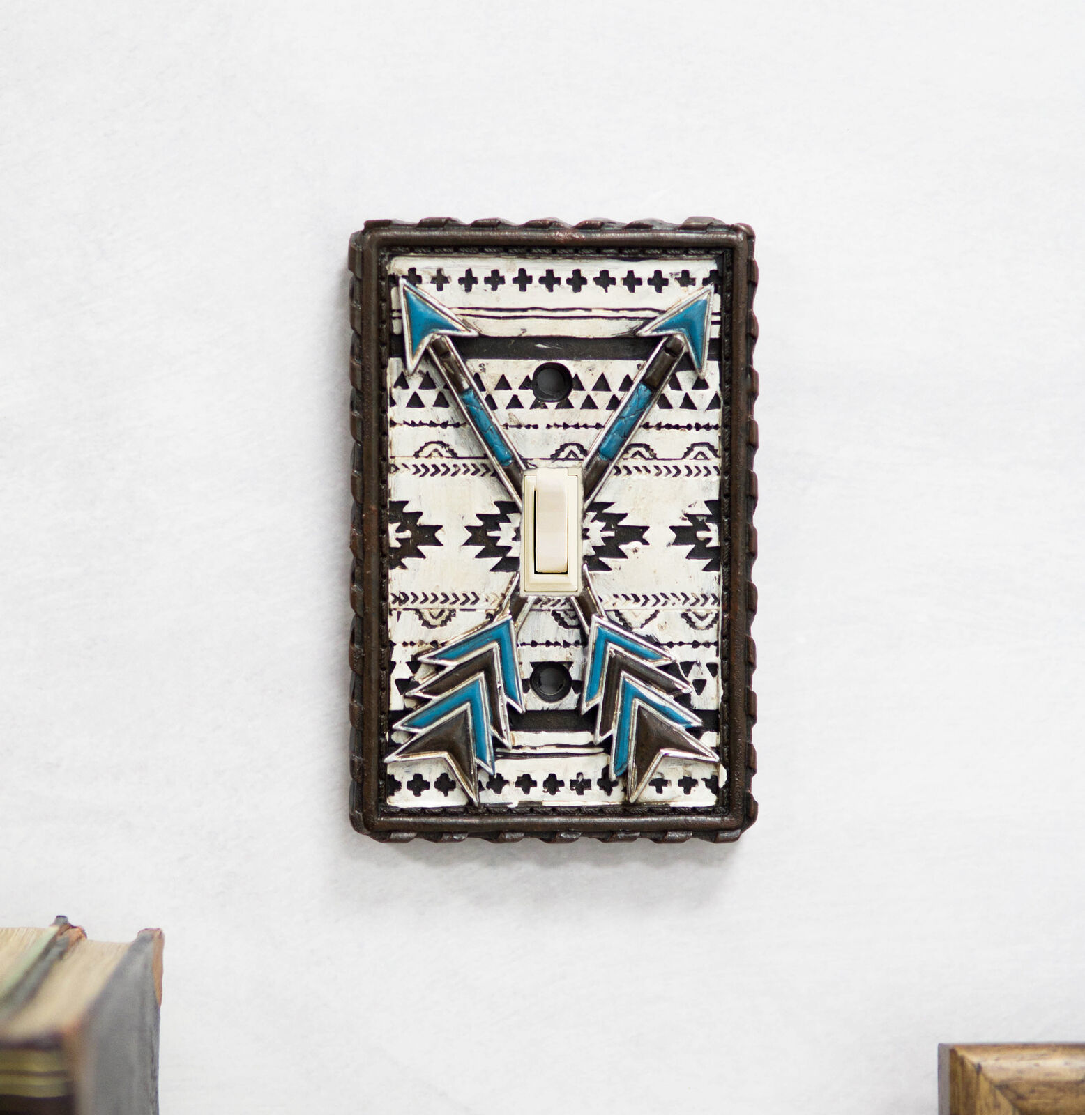 Set Of 2 Western Navajo Crossed Turquoise Arrows Wall Single Toggle Swit... - $24.99