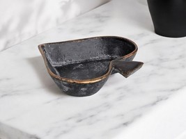 6&quot; Black Novelty Cast Iron Handmade Vanity Tray - $1,005.94 MXN