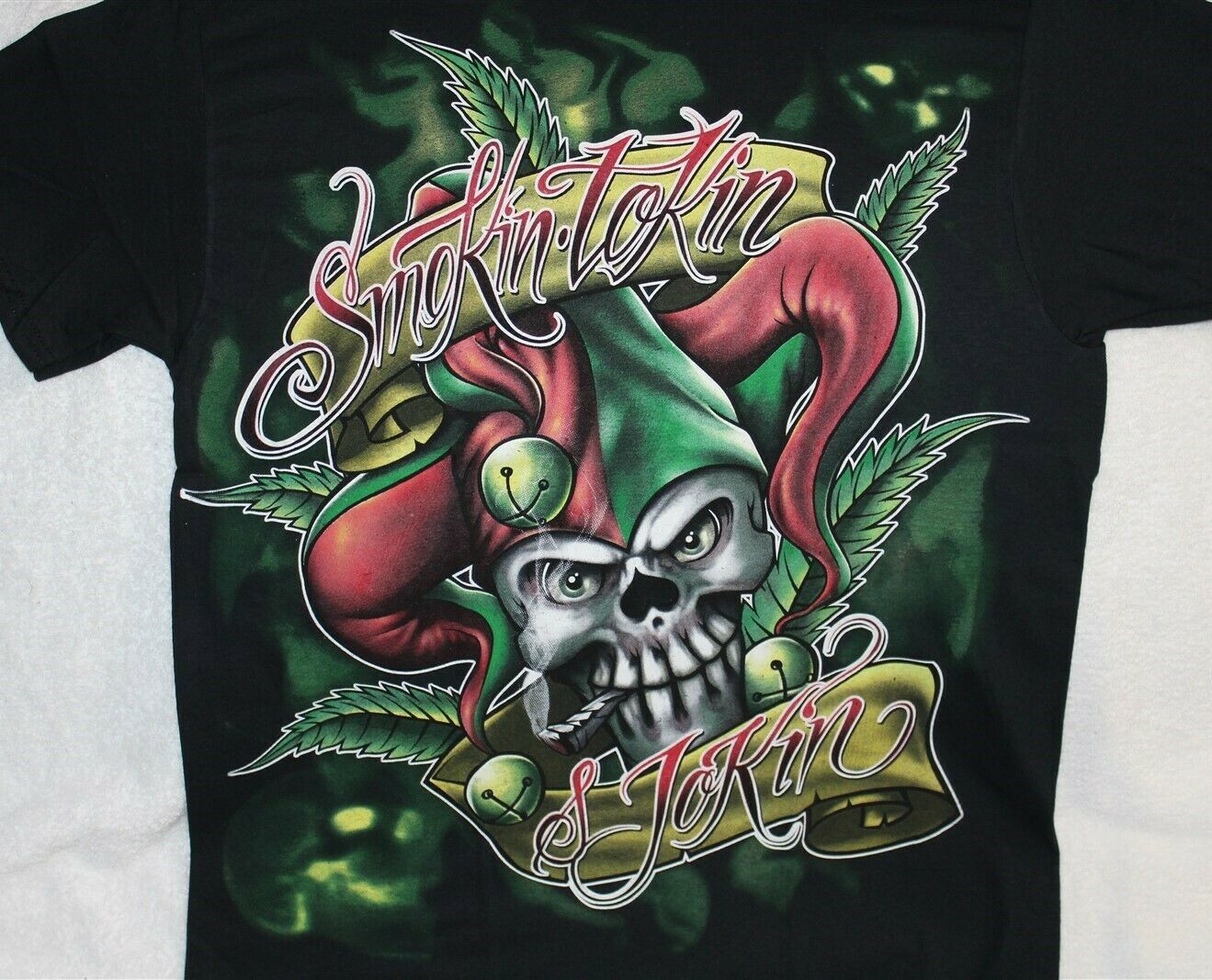 JOKER SKULL MARIJUANA LEAF SMOKIN TOKIN AND JOKIN T-SHIRT SHIRT - T-Shirts