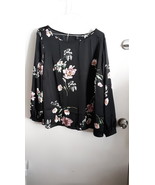 ellos black flowered long sleeve pullover, size 28 - $43.90 CAD