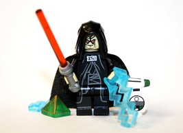 MZ Darth Sidious The Emperor Deluxe With Droid Star Warss Action Minifig... - $4.75