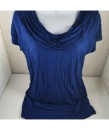 NWOT! Womens Gap Blue Ruffled Neck 100% Rayon Tshirt Medium Spring Summer - $140.11 MXN