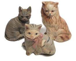 3 Vintage Cat Kitten Kitty Figurines Sitting Pretty Meow Ceramic Small - £12.54 GBP