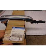 Mopar Dodge Chrysler 6815 1992 AC Exterior Door Handle 300   OEM NOS 681... - $93.31 CAD