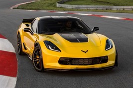 2016 Chevy Corvette Z06 Yellow (Track) Poster 24 X 36 Inch - £16.15 GBP
