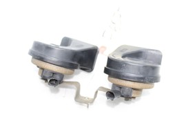 00-06 BMW X5 E53 HORNS HIGH & LOW TONE HORN PAIR E6075 image 3