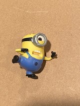 Despicable Me Minion Surprise Mini Figure w/Leg Up *NEW/Loose/No Package* oo1 - £6.42 GBP