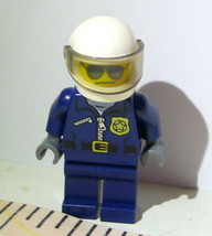 LEGO Motorcycle Policeman Dark Glasses helmet faceshield Minifigure   - $9.85