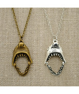 SHARK NECKLACE 17&quot; Chain 1&quot; Small Pendant with Moving Jaws BRAND NEW Gre... - $110.12 MXN