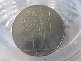 (FC-990) 1958-R Italy: 100 Lire - $2.00