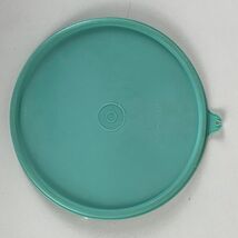 Tupperware 228-20 Replacement Lid Round Teal Aqua Food Storage Container - $6.64