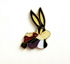 Bugs Bunny Lapel Enamel Pin Rabbit Vintage from the 80&#39;s Hat Tie Backpack Tac - £3.89 GBP