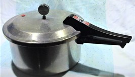 Vintage Mirro 6 qt. Pressure Cooker / Canner Model M-0536-11 - £23.94 GBP