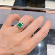 2Ct Princess Cut CZ Green Emerald Halo Engagement Ring 14k White Gold Finish - £132.31 GBP