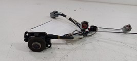 Camera Sedan Camera Rear Decklid Mounted Fits 15-17 200  - €51,64 EUR