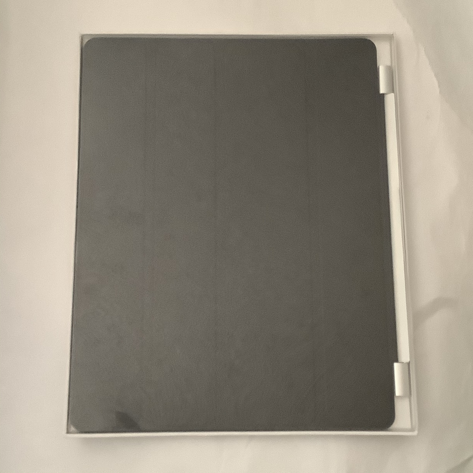 Year 2012 Apple iPad Smart Magnetic Cover for iPad 2 3 & 4 - Leather Black MC947 - $60.00