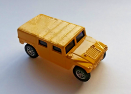 Maisto Commando Humvee Hummer 2 1/2&quot; Inches, Rare Yellow Version, Out of Package - £13.32 GBP