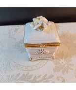 Beautiful Vintage Porcelain Hinged Square Ring Box Trinket - $10.86 CAD