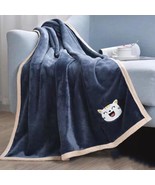 Pet Thicken Warm Flannel Sleeping Blanket - $462.01 MXN+