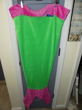 Blankie Tails Girls Green Pink Plush Mermaid Blanket Throw EUC - £14.85 GBP