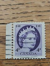 Canada Stamp Queen Elizabeth II 4c Used 328 Wave Cancel - $2.38 CAD