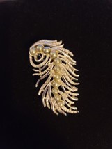 Vintage Sara Coventry Pearl Cluster Pin - £29.74 GBP