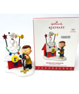 WORKING Hallmark Keepsake Peanuts Magic Decked Out Doghouse Ornament - $28.99