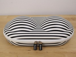 Braiou Bra Case Black White Striped Zip Underwear Organizer for A-C Cup - $25.73 CAD
