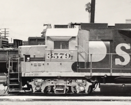 Atchison Topeka &amp; Santa Fe Railway Railroad ATSF #3579 GP35R Electromotive Photo - £7.49 GBP