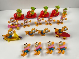 Lot of 25 - Vintage 1988 - McDonald&#39;s Happy Meal Toys - GARFIELD &amp; ODIE.... - $27.71