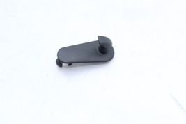 00-05 TOYOTA CELICA FLOOR MAT RETENTION CLIP HOOK Q7359 image 3