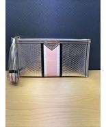 Victoria’s Secret Silver and Pink Snakeskin clutch With Zipper and Tassel - €11,17 EUR