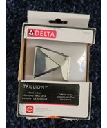 Delta Trillion Single Robe Hook in Chrome New Open Box - $471.22 MXN