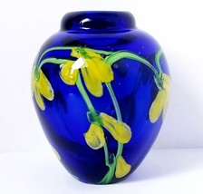 Vintage Hand Blown Heavy Thick Art Glass Cobalt Blue Vase 5.75” Tall - £40.38 GBP