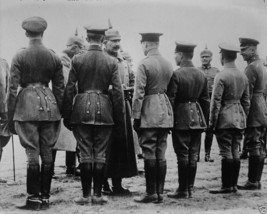 New 8x10 World War I WW1 Photo - Kaiser Wilhelm II giving Iron Cross to pilots - £7.08 GBP