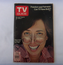 VINTAGE TV GUIDE  MAGAZINE  OCT 29 - NOV 4  1977 BEVERLY ARCHER - £11.59 GBP
