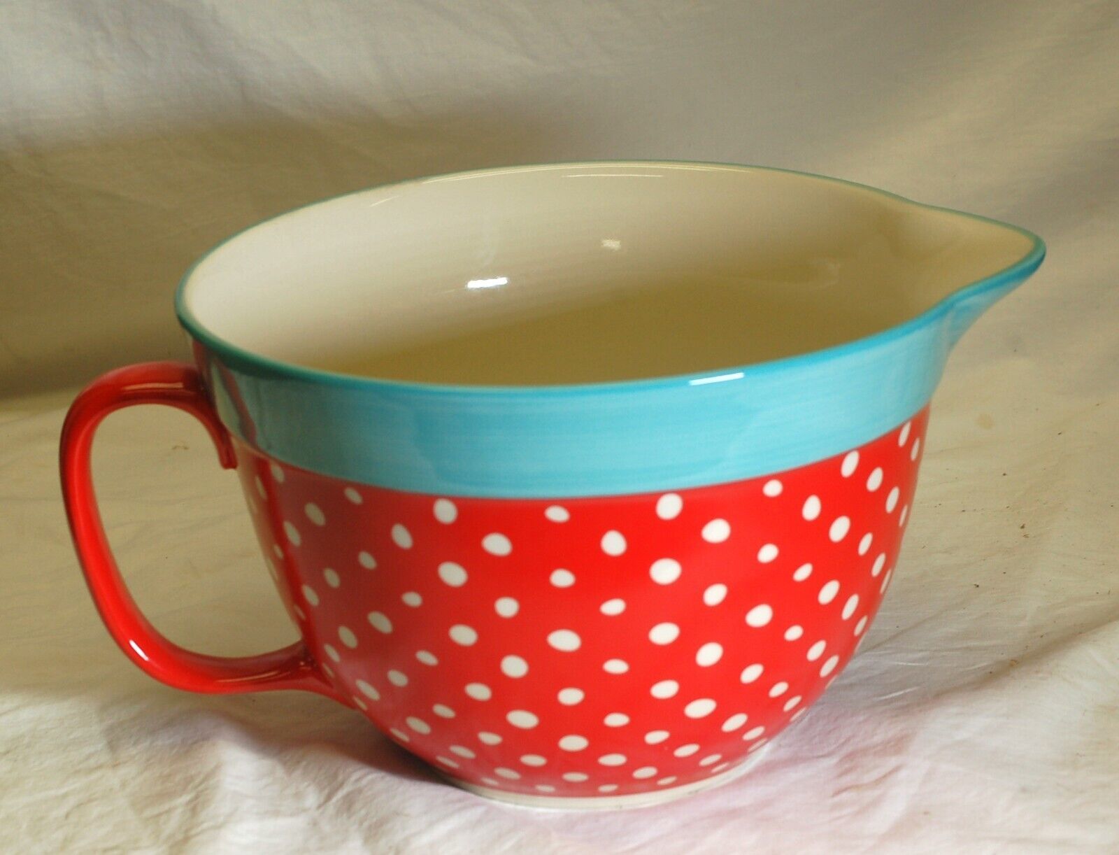 Primary image for Pioneer Woman Mixing Batter Bowl Pottery Polka Dots