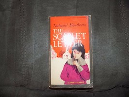 The Scarlet Letter Nathaniel Hawthorne Paperback Novel 1959 Vintage Romance Book - £14.36 GBP
