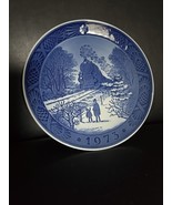 1973 Royal Copenhagen Train Blue White Christmas Plate Going Home For Ch... - $444.43 MXN
