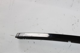 2005-2007 CADILLAC STS PASSENGER SIDE WINDOW TRIM WEATHER STRIP R2100 image 3