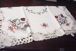 Jin Liu tablecloth snowman, poinsettas  and gifts cutwork border, SQ 33x... - $430.57 MXN